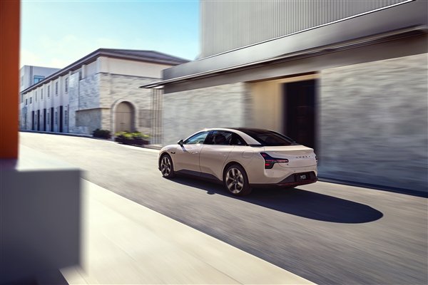 China NEV Penetration Hits 62.8% in June: Market Enters 'Absolute Mainstream' Era