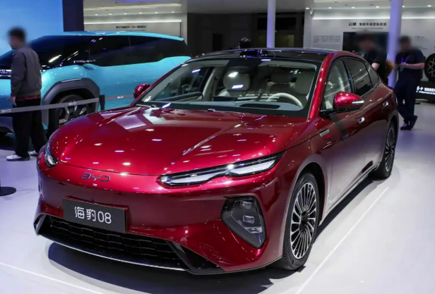 BYD Seal 08 Estimated from 250,000 Yuan: Ocean Flagship Sedan Launching End of June
