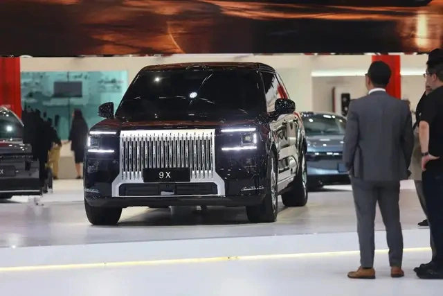 400,000 Yuan Domestic NEVs Selling Like Hot Cakes: Chinese Brands Successfully Break into Premium Segment