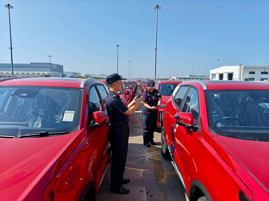 Shanghai Port H1 NEV Exports Hit 1.135 Million: Smart Customs Accelerates