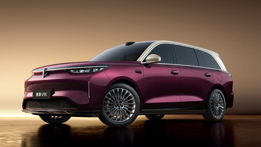 Флагманы WEY V8X и V9X дебютировали на автошоу в Чэнду — от 226 800 юаней