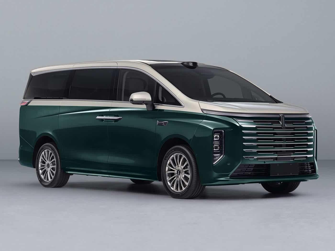 WEY Gaoshan PHEV выходит в сентябре, HEV — в IV квартале