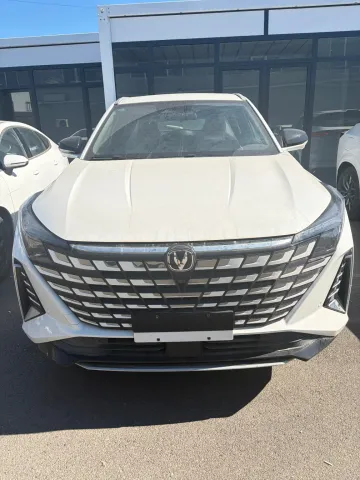 Changan UNI-Z 2025 PHEV FWD ECVT, 125km 18.4kWh LFP Battery, 5-seater V2