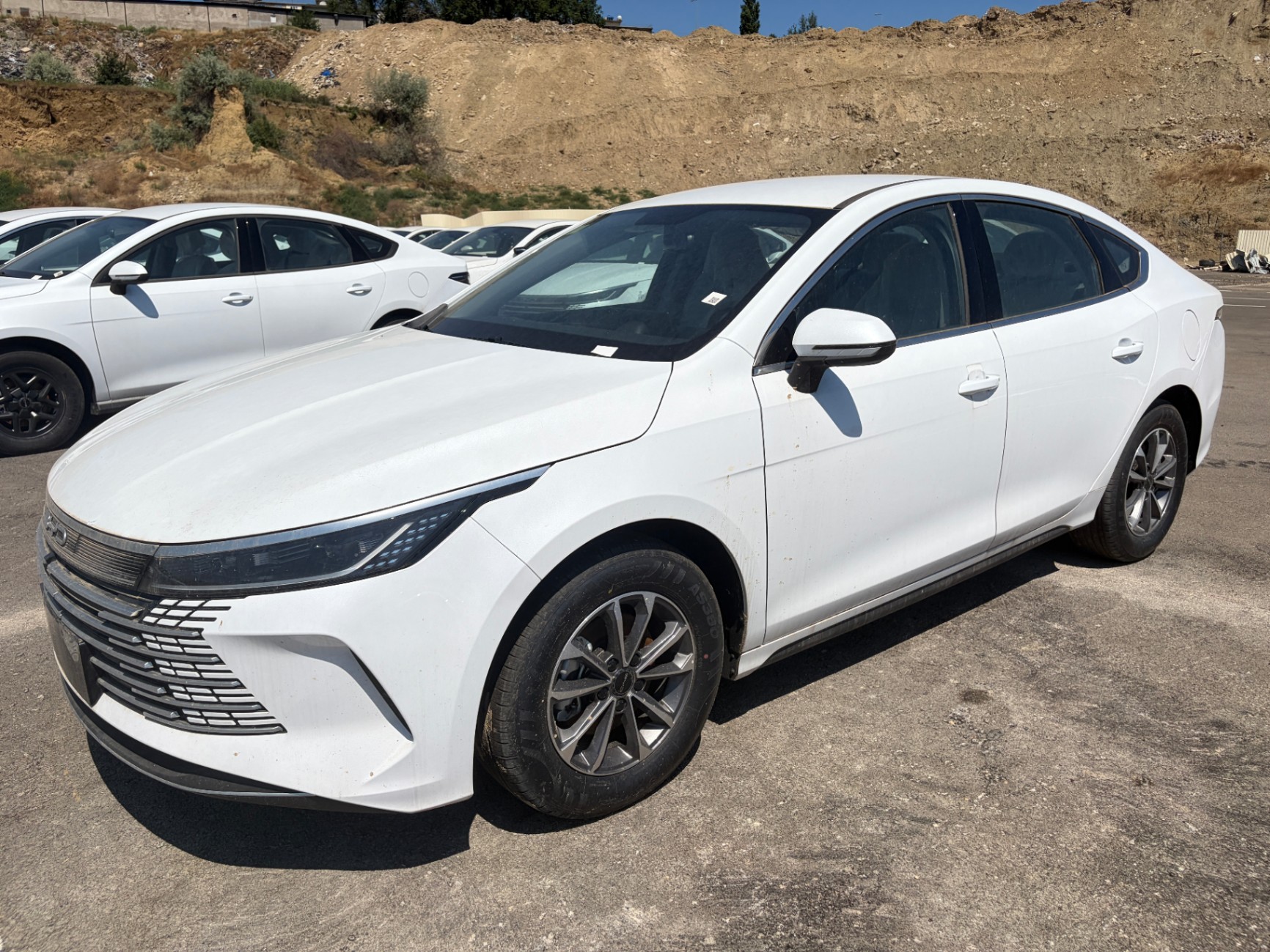 BYD Destroyer 05 2025 PHEV FWD ECVT 8.3kWh LFP Battery, 5-seater