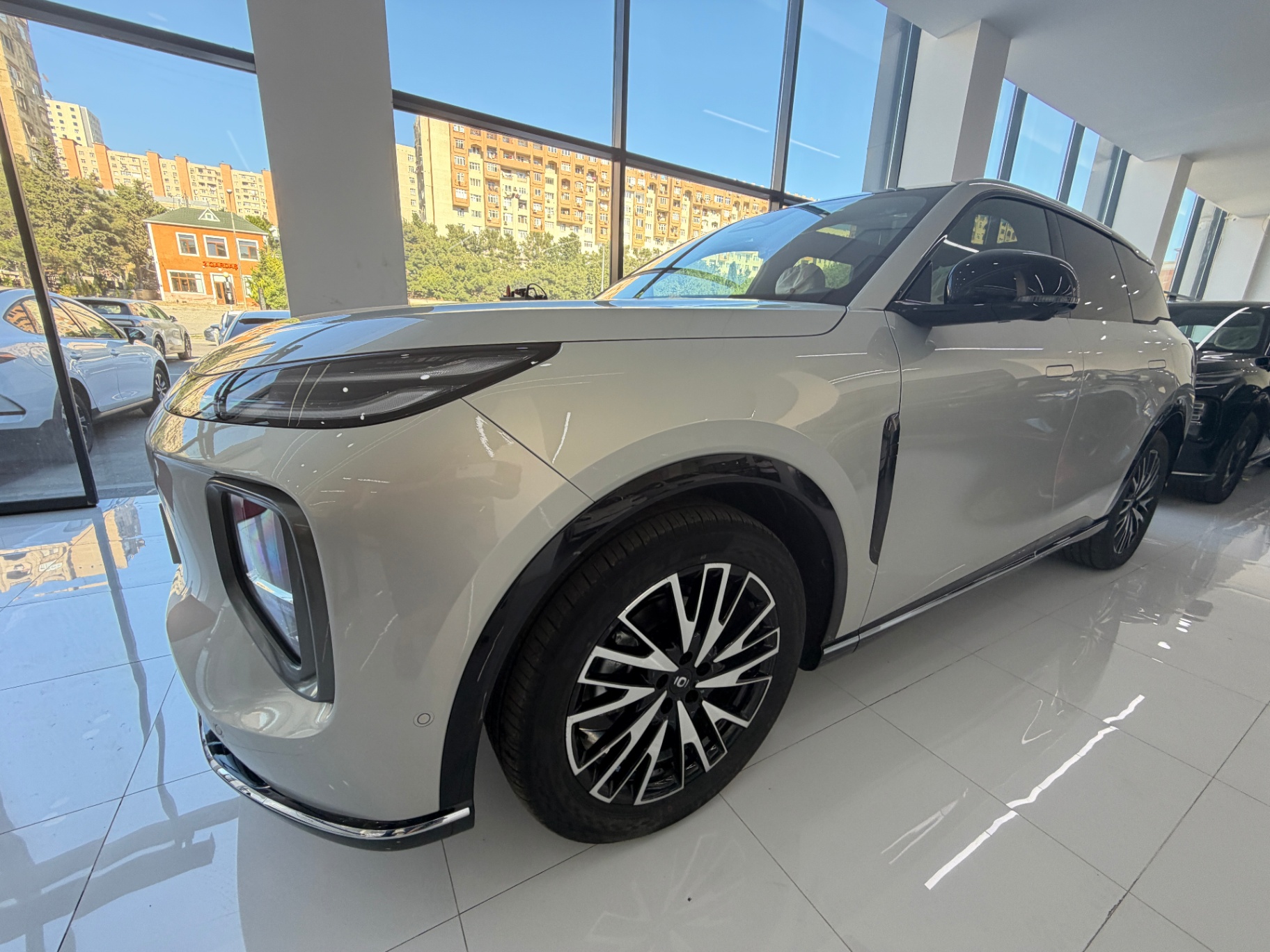 Changan NEVO Q07 2025 PHEV FWD ECVT, 215km 31.7kWh LFP Battery, 5-seater V2