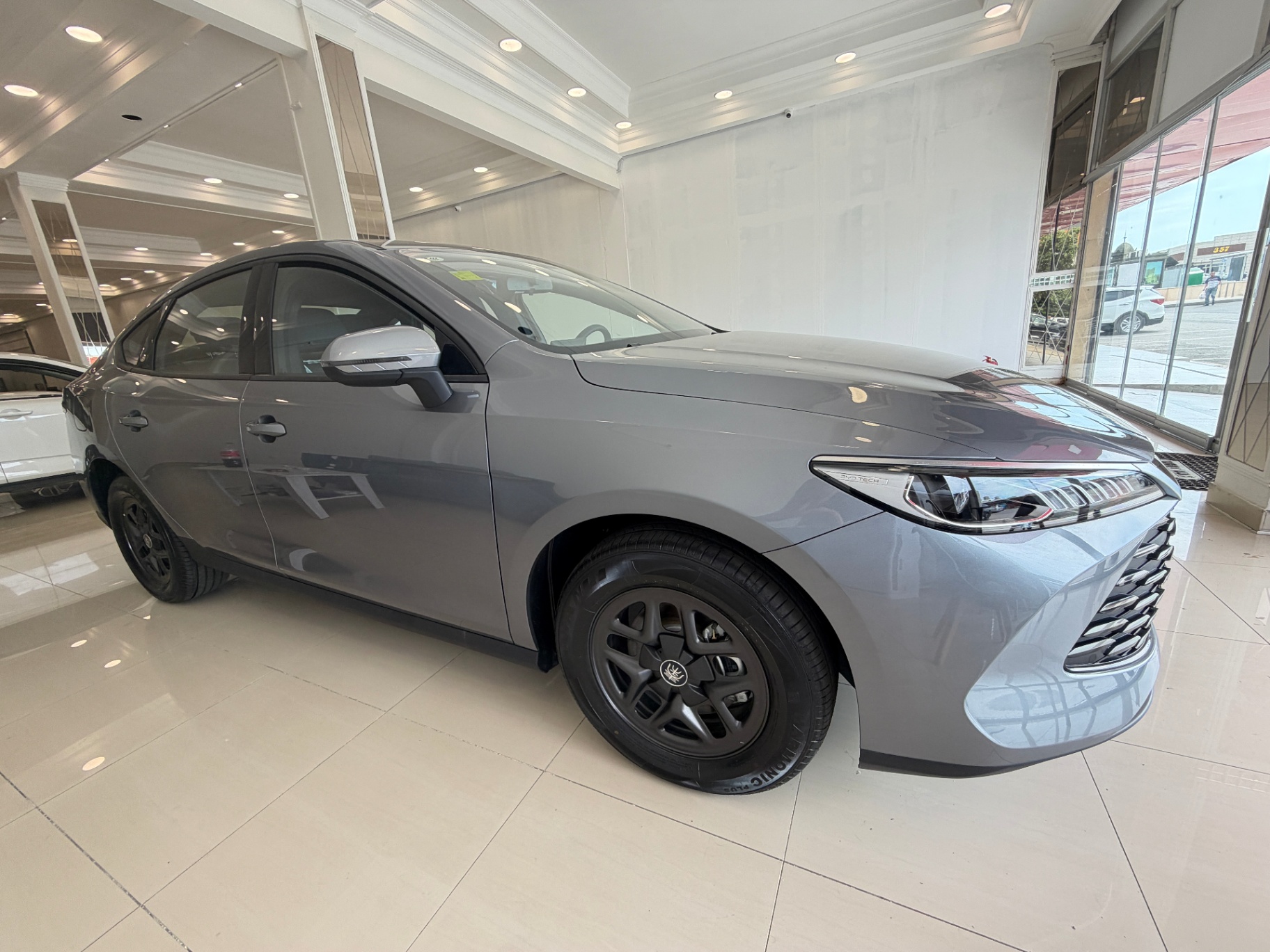BYD Qin PLUS 2025 PHEV FWD ECVT, 128km 15.8kWh LFP Battery, 5-seater