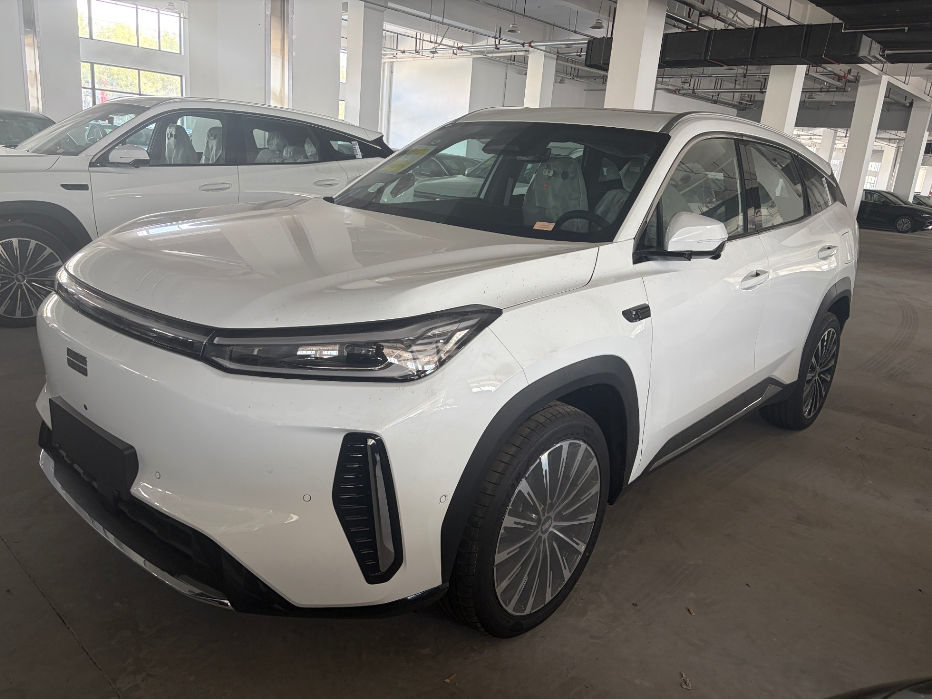 Geely Galaxy Galaxy M7 2026 PHEV FWD DHT 5-seater V4