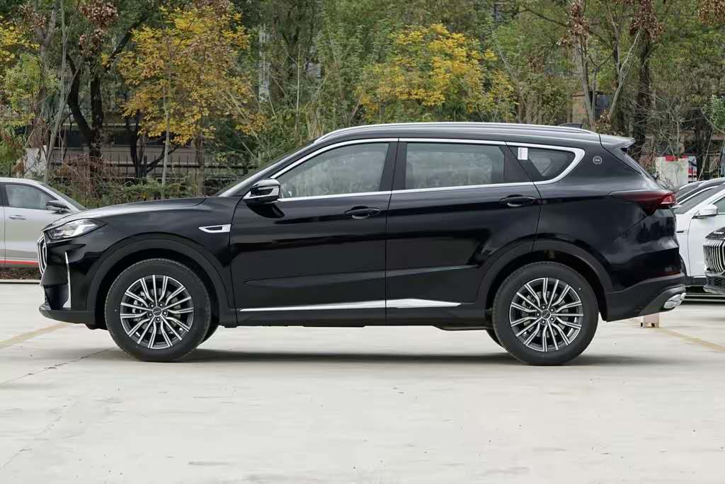 Jetour X70PLUS 2024 Petrol FWD DCT 7-seater V2