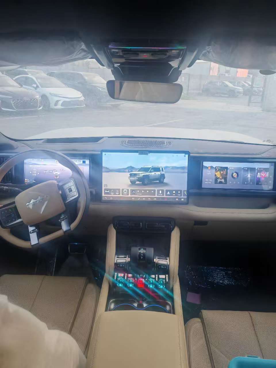 Fang Cheng Bao Leopard 5 2023 PHEV 4WD ECVT, 125km 31.8kWh LFP Battery, 5-seater V2