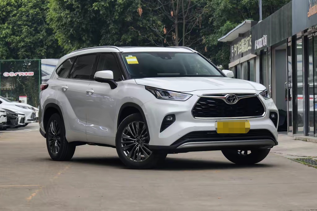 Toyota Highlander 2026 Petrol 4WD AMT 7-seater V2