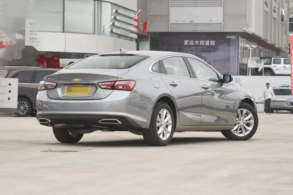 Chevrolet Malibu XL 2023 Petrol FWD AMT 5-seater V1