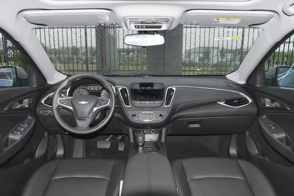 Chevrolet Malibu XL 2023 Petrol FWD AMT 5-seater V1