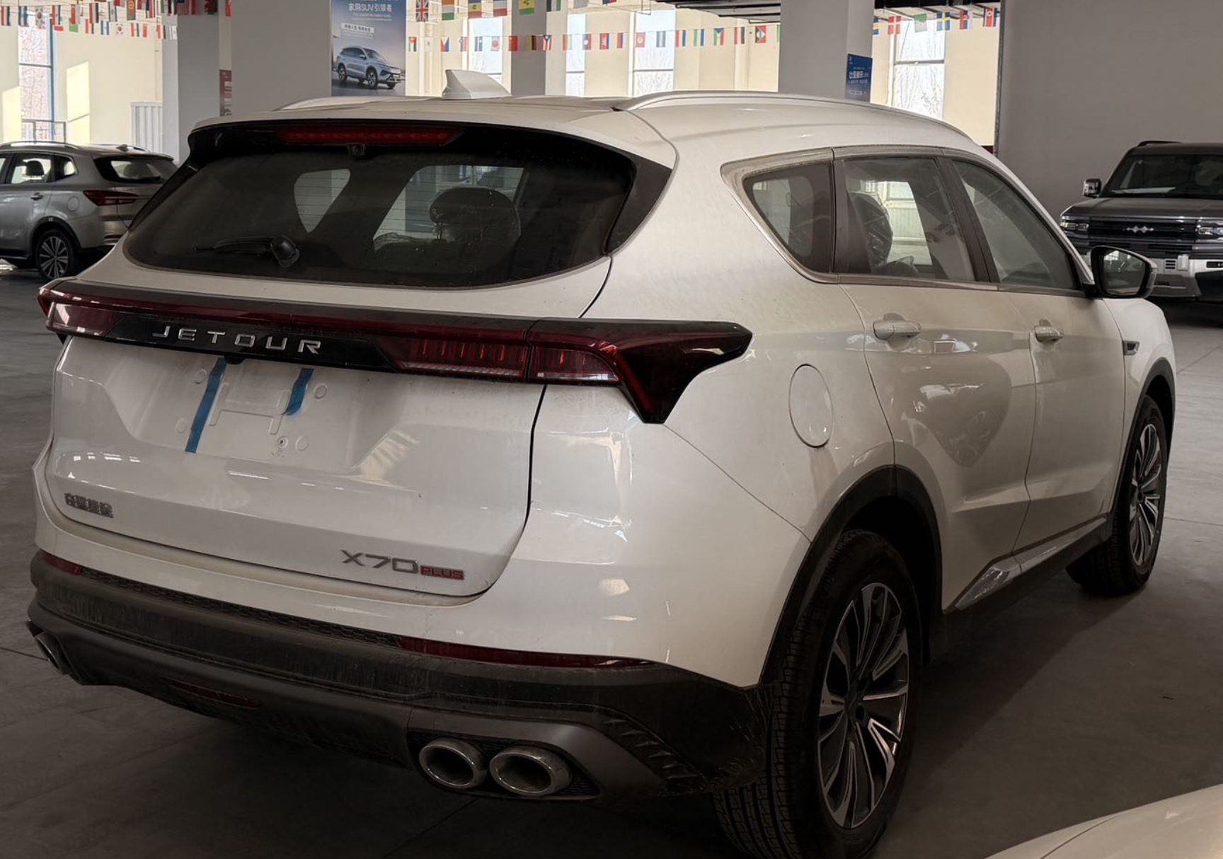 Jetour X70PLUS 2026 Petrol FWD DCT 7-seater V5