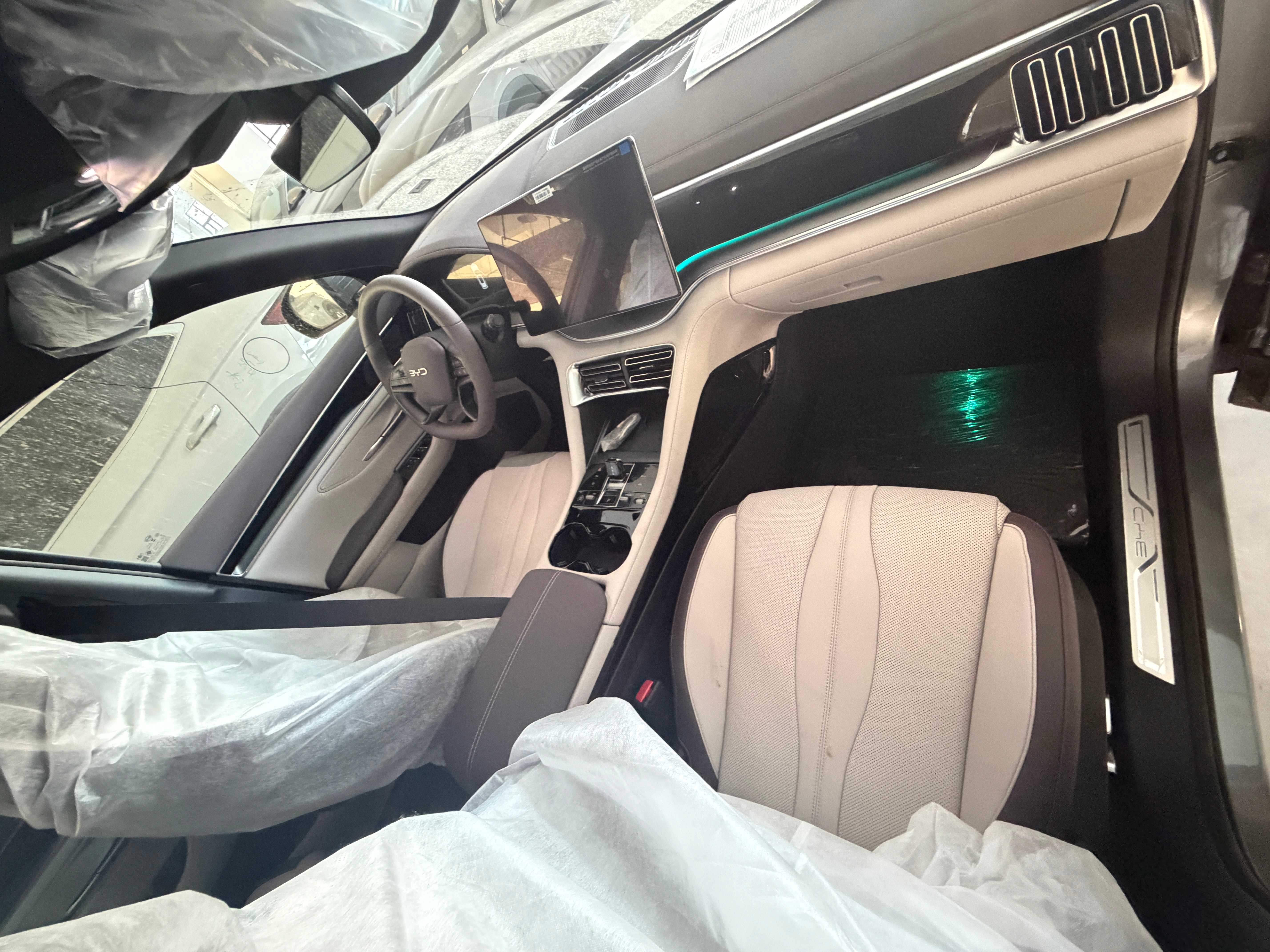 BYD Song PLUS 2025 BEV FWD FGT, 605km 87.04kWh LFP Battery, 5-seater V2